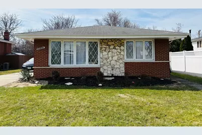 10824 Laramie Avenue, Oak Lawn, IL 60453 - Photo 1