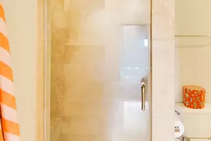 1402 W Grand Ave, Chicago, IL 60642 - Photo 14