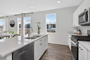 2634 Seeley St, Yorkville, IL 60560 - Photo 4