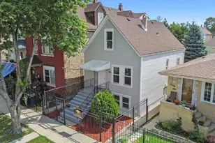 5229 S Campbell Ave, Chicago, IL 60632 - Photo 2