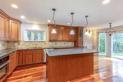 805 Summer Court, Buffalo Grove, IL 60089 - Photo 16