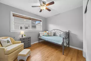 5325 S Catherine Ave, Countryside, IL 60525 - Photo 8