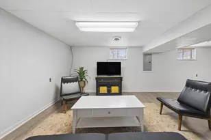 5325 S Catherine Ave, Countryside, IL 60525 - Photo 12