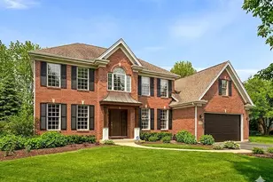 9 N Daniels Dr, Batavia, IL 60510 - Photo 2