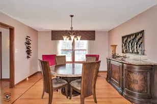 1873 Claire Dr, Bourbonnais, IL 60914 - Photo 10