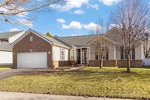 2132 Colonial St, Aurora, IL 60503 - Photo 2