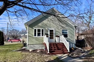 901 24th St, Lasalle, IL 61301 - Photo 1