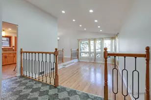 5251 Greenleaf St, Skokie, IL 60077 - Photo 4