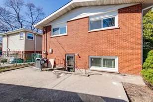 5251 Greenleaf St, Skokie, IL 60077 - Photo 26