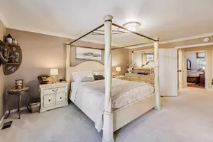 1 Maple Tree Ct, Elmhurst, IL 60126 - Photo 12