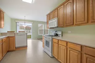 3707 Idlewild Ln, Naperville, IL 60564 - Photo 12