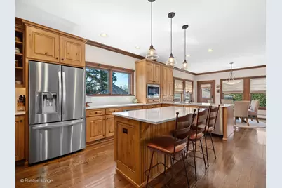 652 S Fairview Avenue, Elmhurst, IL 60126 - Photo 4
