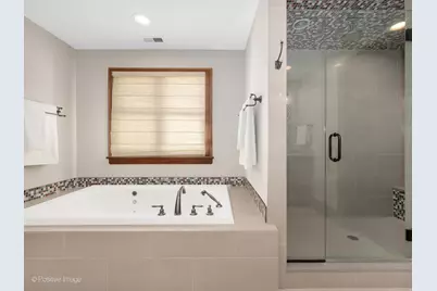 652 S Fairview Avenue, Elmhurst, IL 60126 - Photo 20