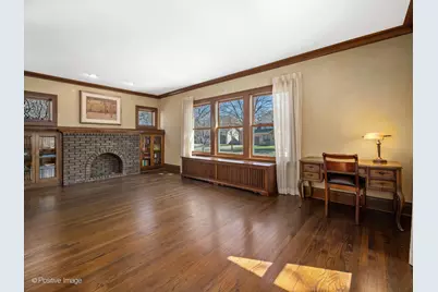 652 S Fairview Avenue, Elmhurst, IL 60126 - Photo 2