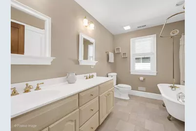 652 S Fairview Avenue, Elmhurst, IL 60126 - Photo 22