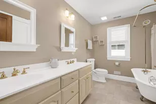 652 S Fairview Ave, Elmhurst, IL 60126 - Photo 22