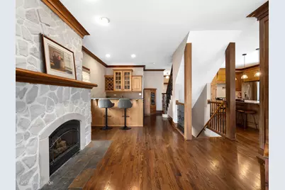 652 S Fairview Avenue, Elmhurst, IL 60126 - Photo 12