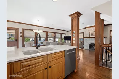 652 S Fairview Avenue, Elmhurst, IL 60126 - Photo 8