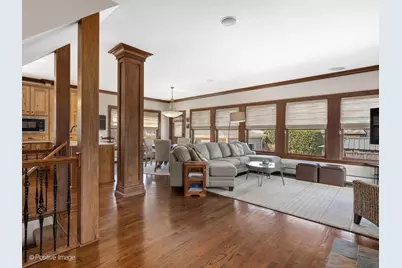 652 S Fairview Avenue, Elmhurst, IL 60126 - Photo 12