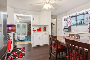 4552 W 89th St, Hometown, IL 60456 - Photo 8