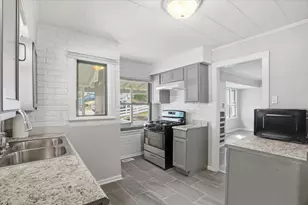 510 Forest Glen Dr, Round Lake Park, IL 60073 - Photo 8