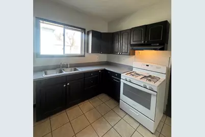 321 Albert Avenue, Rockford, IL 61101 - Photo 8