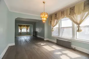 8018 S Bennett Ave, Chicago, IL 60617 - Photo 10