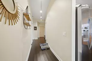 720 N Larrabee St, Chicago, IL 60654 - Photo 16