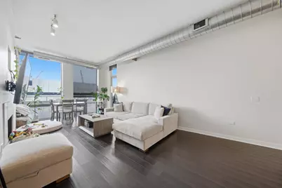 720 N Larrabee Street #712, Chicago, IL 60654 - Photo 4