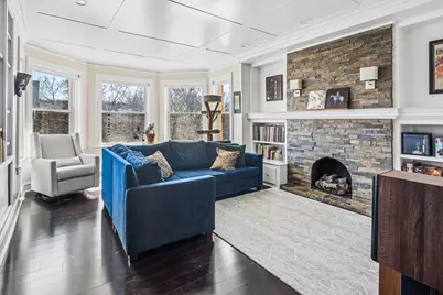 2176 W Giddings Street #3W, Chicago, IL 60625 - Photo 2