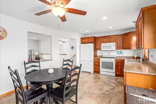 1075 S Illinois St, Coal City, IL 60416 - Photo 8