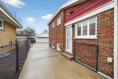 10845 Claridge Avenue, Westchester, IL 60154 - Photo 36