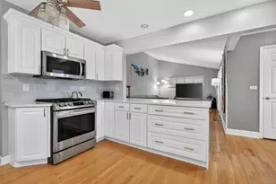 10845 Claridge Ave, Westchester, IL 60154 - Photo 18