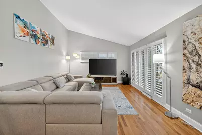 10845 Claridge Avenue, Westchester, IL 60154 - Photo 6