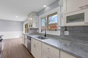 1295 Foxcroft Dr, Aurora, IL 60506 - Photo 12