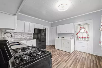 232 W William Street, Bement, IL 61813 - Photo 8