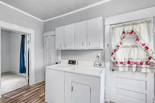 232 W William St, Bement, IL 61813 - Photo 12