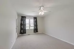 314 Whitewood Dr, Streamwood, IL 60107 - Photo 14