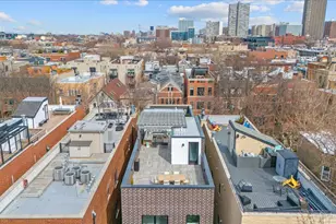 825 W Buckingham Pl, Chicago, IL 60657 - Photo 30