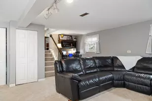 1N264 Darling St, Carol Stream, IL 60188 - Photo 20