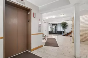 9840 S Pulaski Rd, Oak Lawn, IL 60453 - Photo 4