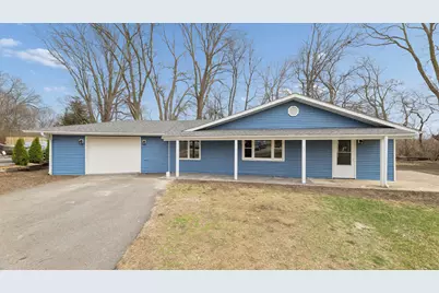 1624 Chicago Street, Dixon, IL 61021 - Photo 2