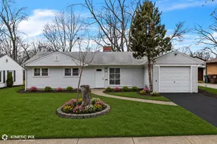 338 Indianwood Dr, Park Forest, IL 60466 - Photo 1
