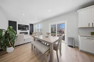 2547 Prairie Crossing Dr, Montgomery, IL 60538 - Photo 10