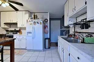 1506 Liberty Dr, Glendale Heights, IL 60139 - Photo 10