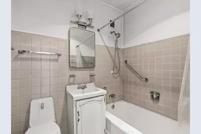 5530 S Shore Drive #17A, Chicago, IL 60637 - Photo 10