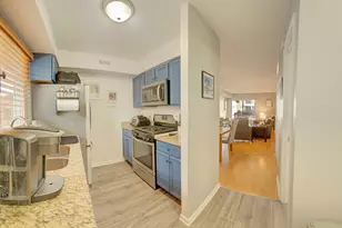 6028 Kit Carson Dr, Hanover Park, IL 60133 - Photo 6