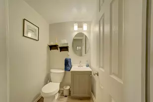 6028 Kit Carson Dr, Hanover Park, IL 60133 - Photo 8