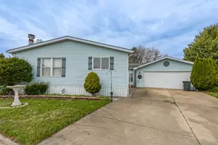 59 Maple Ridge, Manteno, IL 60950 - Photo 1