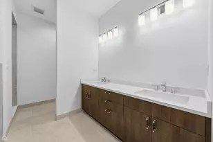 2832 W Wilcox St, Chicago, IL 60612 - Photo 24